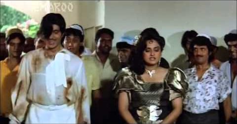 When Padma Awardees Javed Akhtar And Amitabh Bachchan Created Double-Meaning Anthem For Perverts